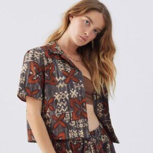 Urban Renewal Remnants Printed Souvenir Shirt & Short 2-Piece Set